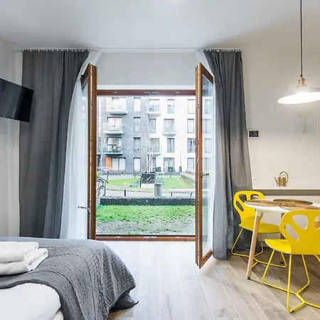 Neartopl Rakowicka Parking Apartament